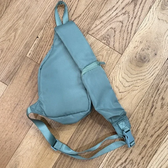 Gaiam Mint Green Crossbody Bag - Picture 3 of 6